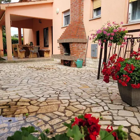 Appartement Mica Valbandon
